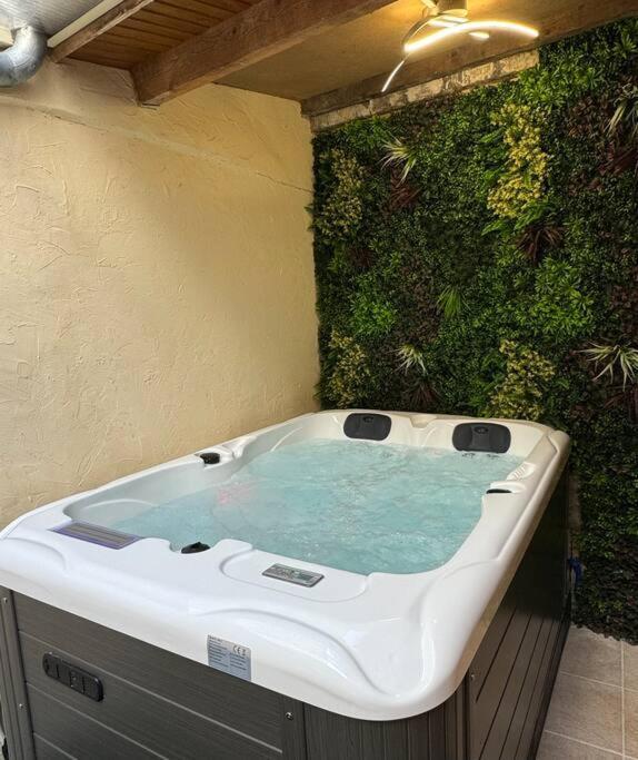 Luxury Room - Havre De Paix Avec Jacuzzi Prive Bar-le-Duc Extérieur photo